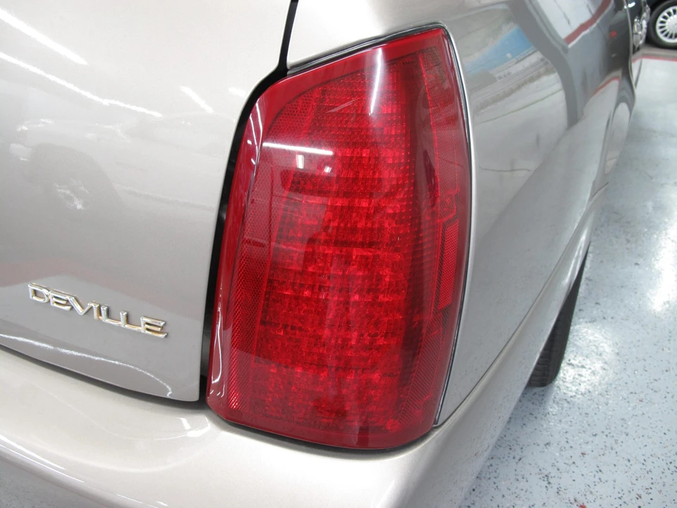 2003 Cadillac DeVille 8th Gen - Image 23 of 31