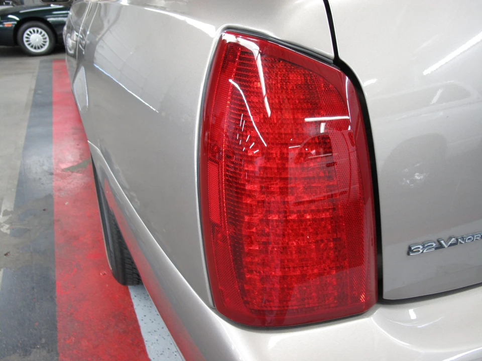 2003 Cadillac DeVille 8th Gen - Image 22 of 31
