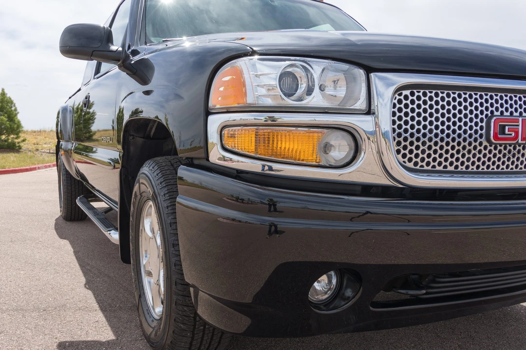 2003 GMC Sierra 2nd Gen - Image 11 of 31