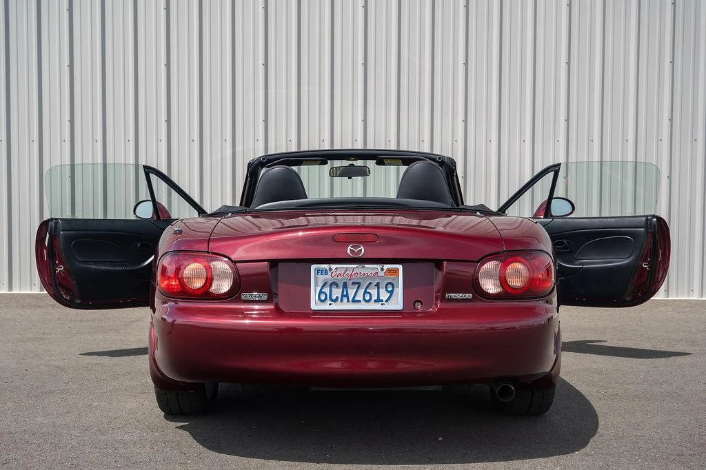 2003 Mazda NB MX-5 Miata - Image 4 of 31