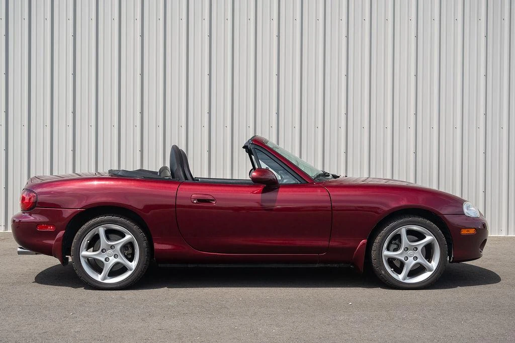 2003 Mazda NB MX-5 Miata - Image 6 of 31