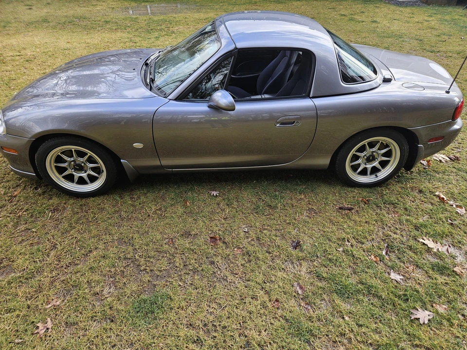 2003 Mazda NB MX-5 Miata - Image 4 of 31
