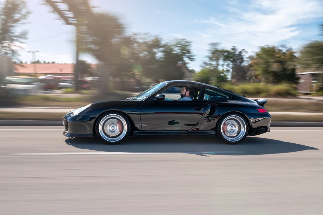 2003 Porsche 996 Turbo - Image 28 of 31