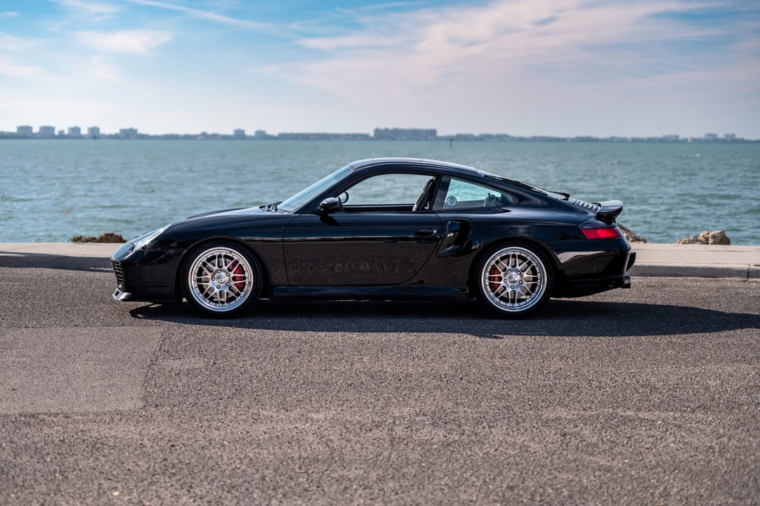 2003 Porsche 996 Turbo - Image 6 of 31