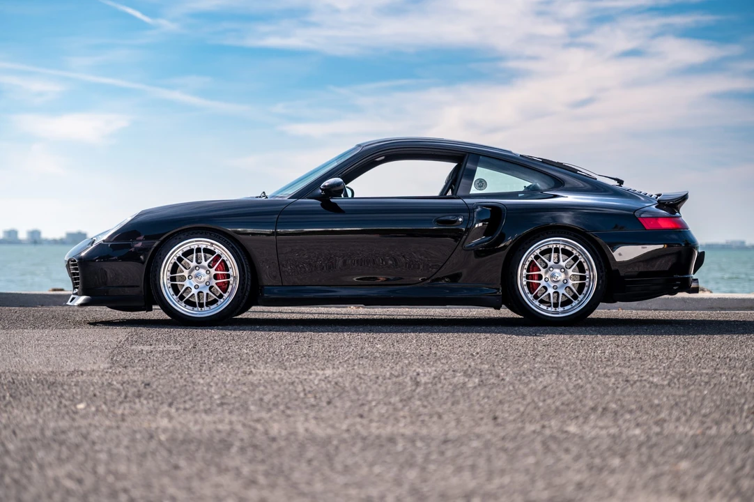 2003 Porsche 996 Turbo - Image 7 of 31