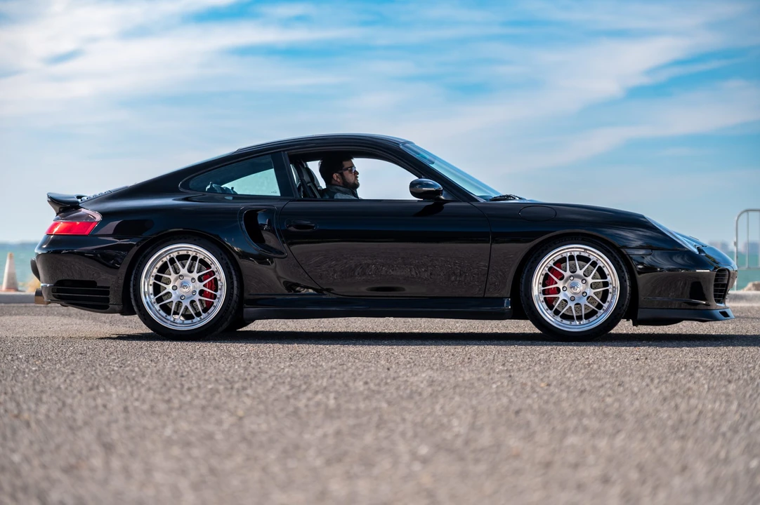 2003 Porsche 996 Turbo - Image 17 of 31