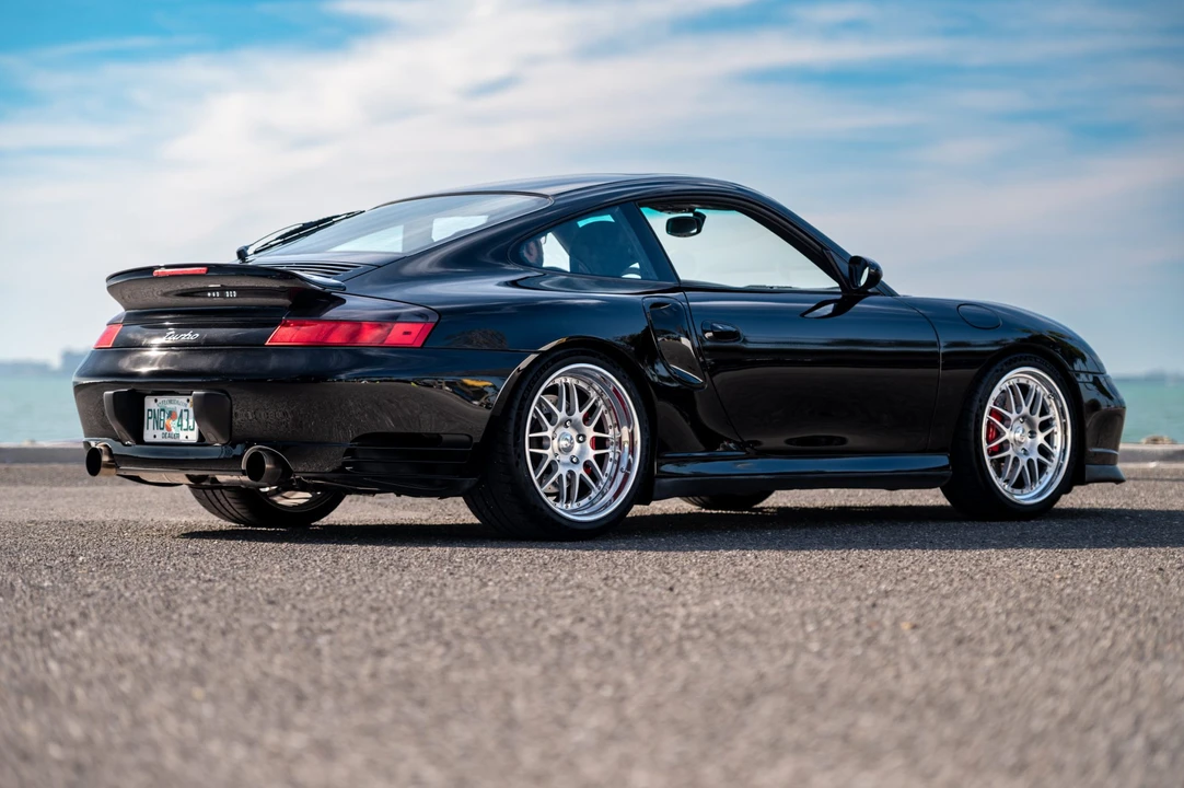 2003 Porsche 996 Turbo - Image 19 of 31
