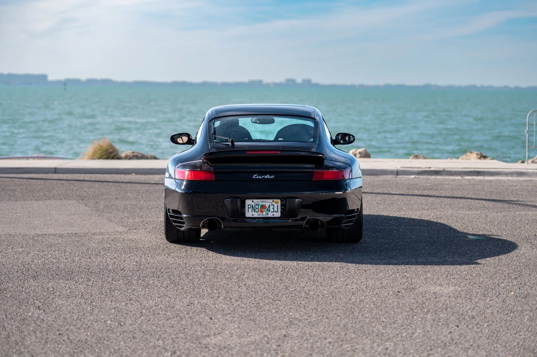 2003 Porsche 996 Turbo - Image 20 of 31