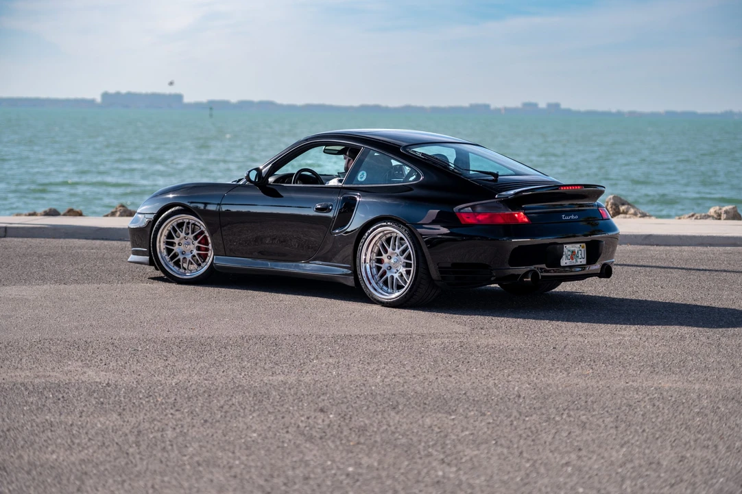 2003 Porsche 996 Turbo - Image 24 of 31