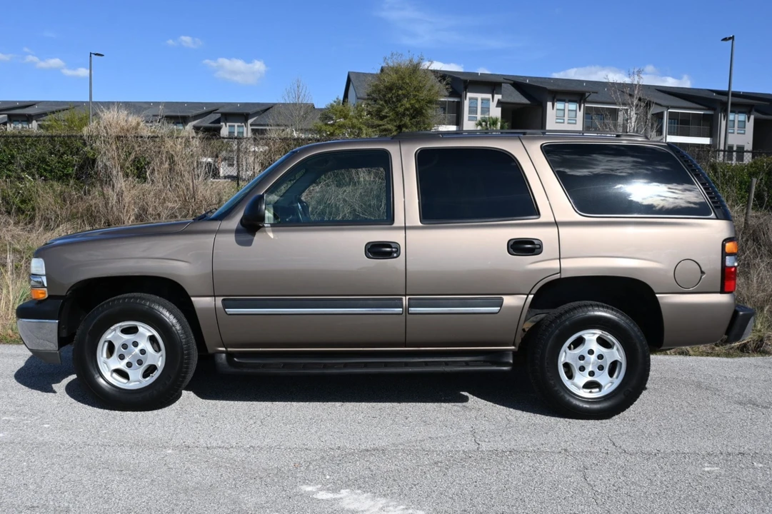 2004 Chevrolet Tahoe 2nd Gen - Image 3 of 7