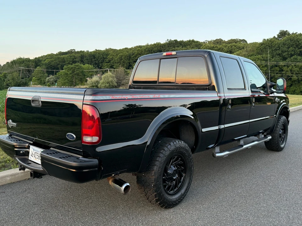 2004 Ford Super Duty 1st Gen - Image 16 of 31