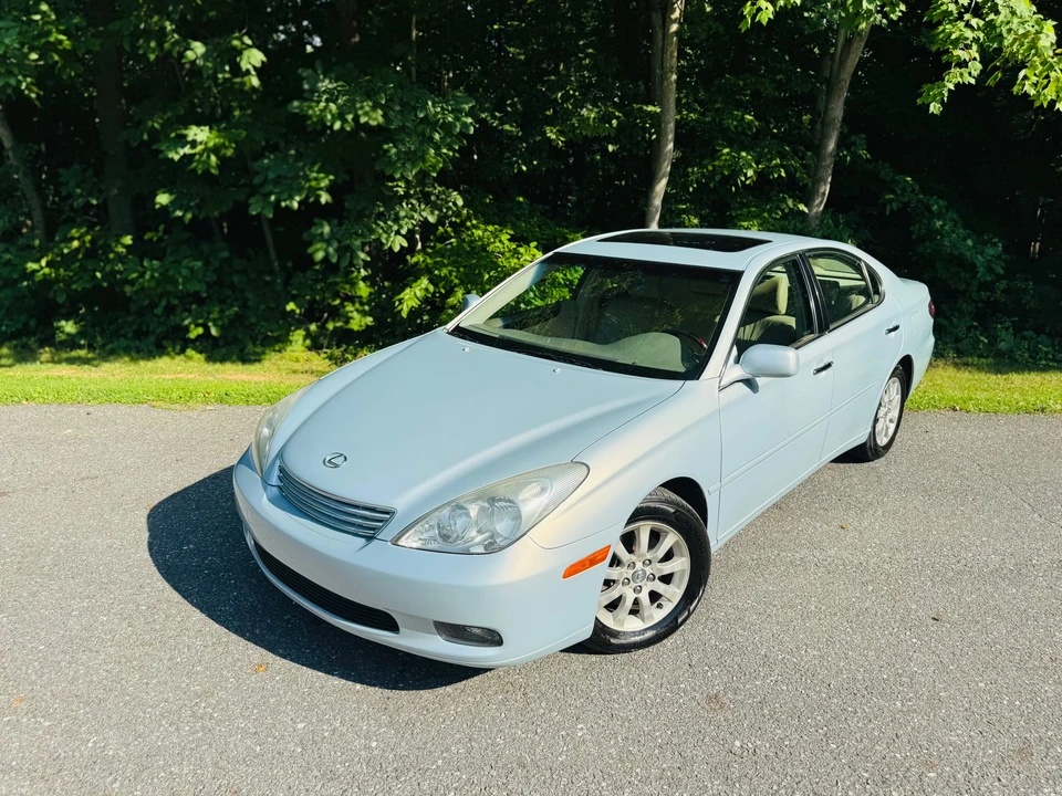 2004 Lexus ES 4th Gen - Image 5 of 31