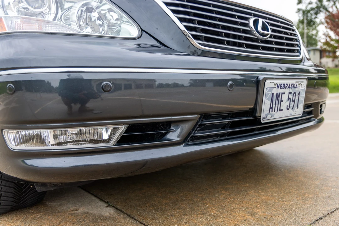 2004 Lexus LS 3rd Gen - Image 19 of 31