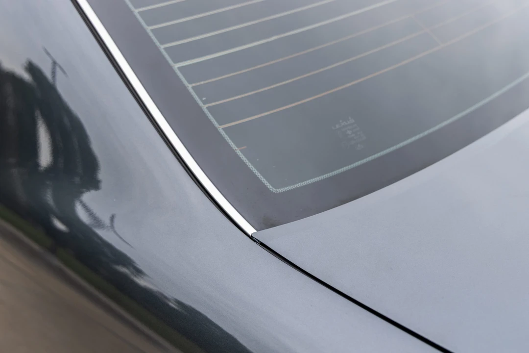 2004 Lexus LS 3rd Gen - Image 14 of 31