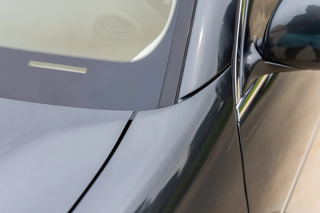 2004 Lexus LS 3rd Gen - Image 17 of 31