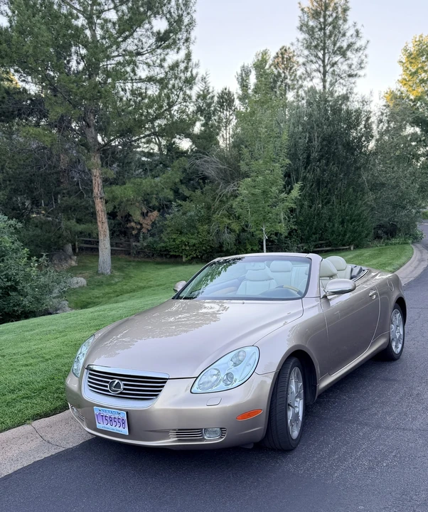 2004 Lexus SC430 - Image 2 of 31