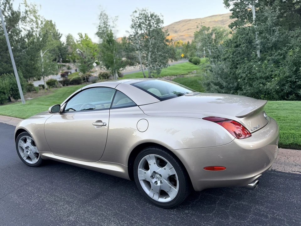 2004 Lexus SC430 - Image 13 of 31