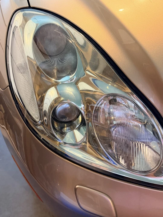 2004 Lexus SC430 - Image 18 of 31