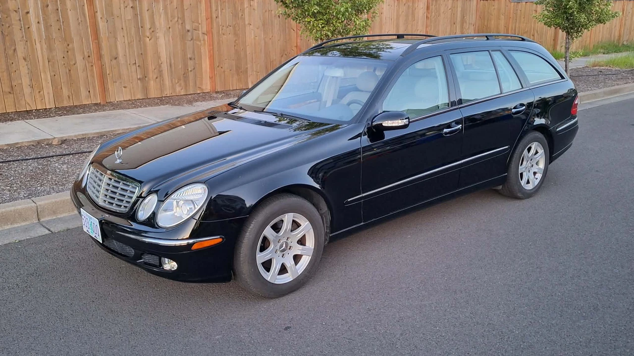 2004 Mercedes-Benz W211 E-Class - Image 14 of 31