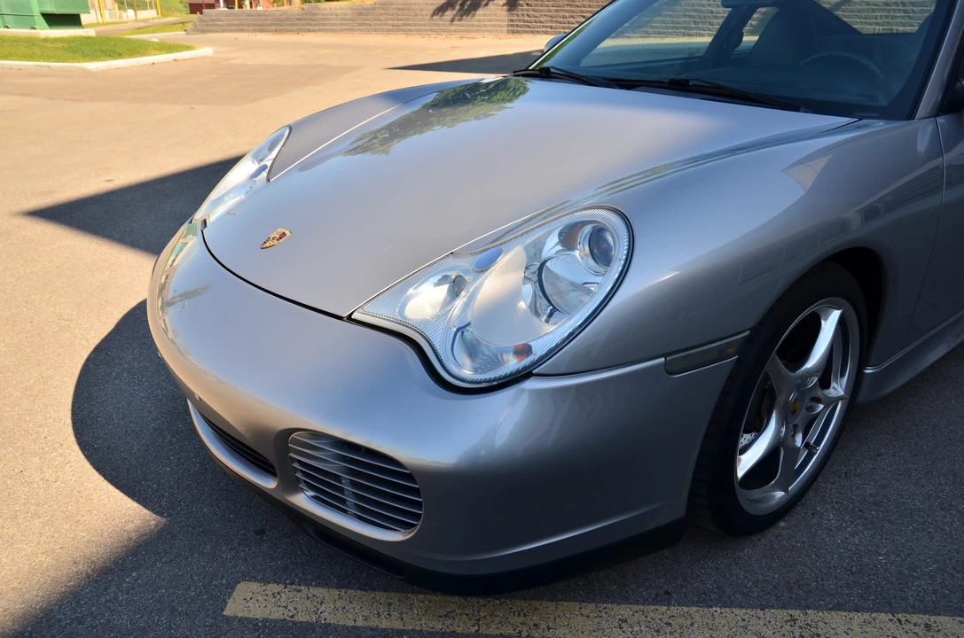 2004 Porsche 996 Carrera - Image 25 of 31
