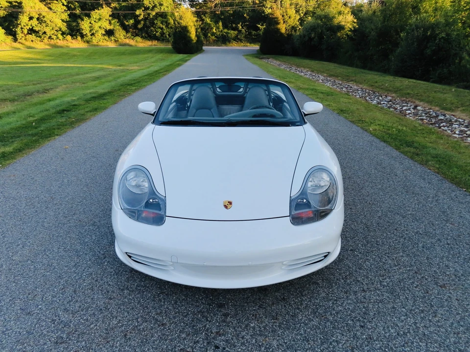 2004 Porsche 986 Boxster - Image 10 of 31