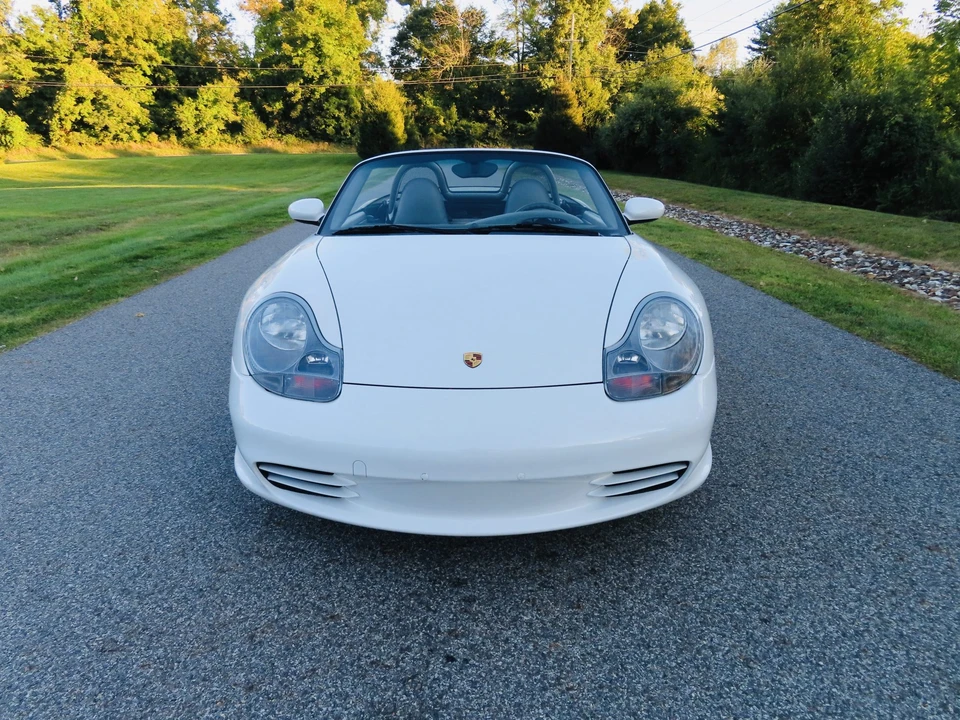 2004 Porsche 986 Boxster - Image 9 of 31