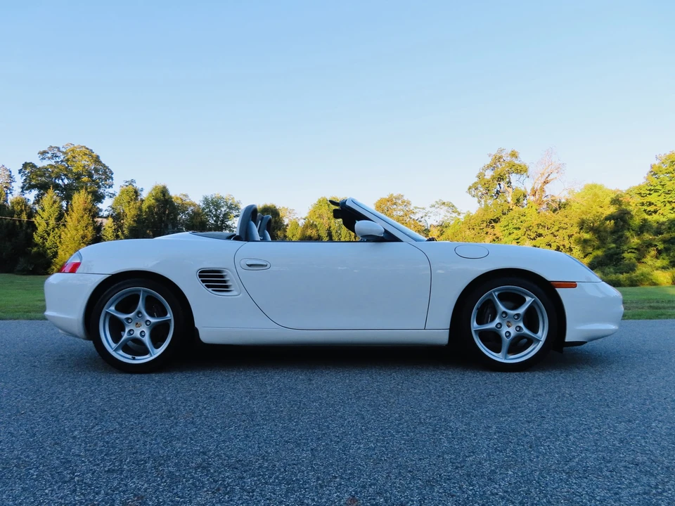 2004 Porsche 986 Boxster - Image 14 of 31