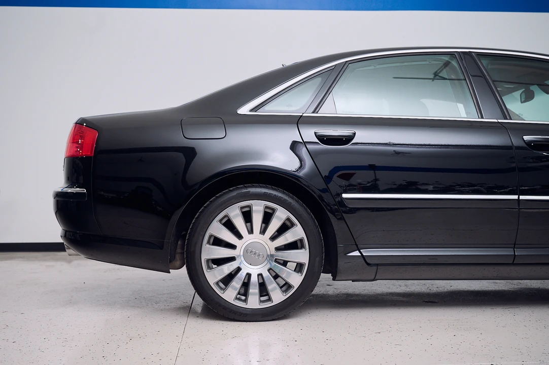 2005 Audi D3 A8 - Image 24 of 31