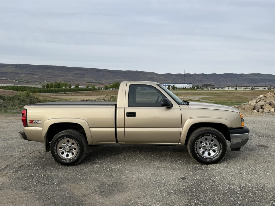2005 Chevrolet Silverado 1st Gen - Image 8 of 31