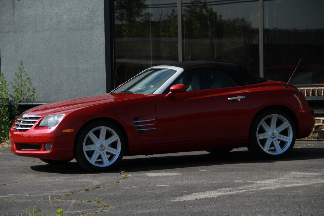 2005 Chrysler Crossfire - Image 26 of 31
