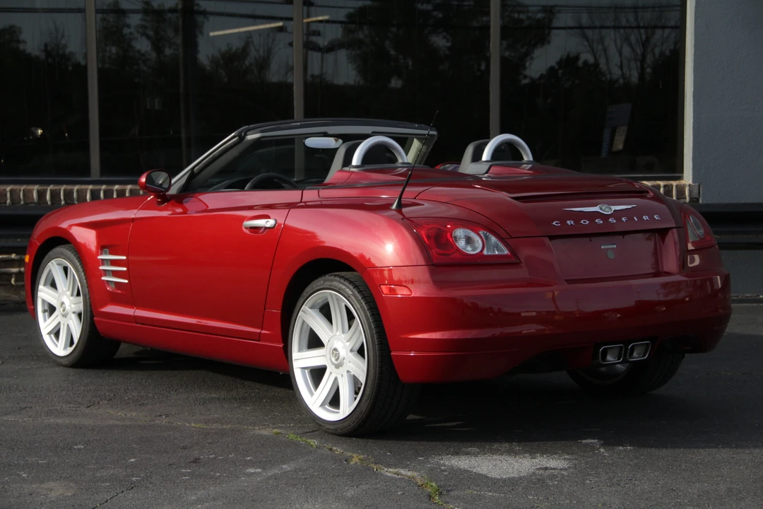 2005 Chrysler Crossfire - Image 22 of 31