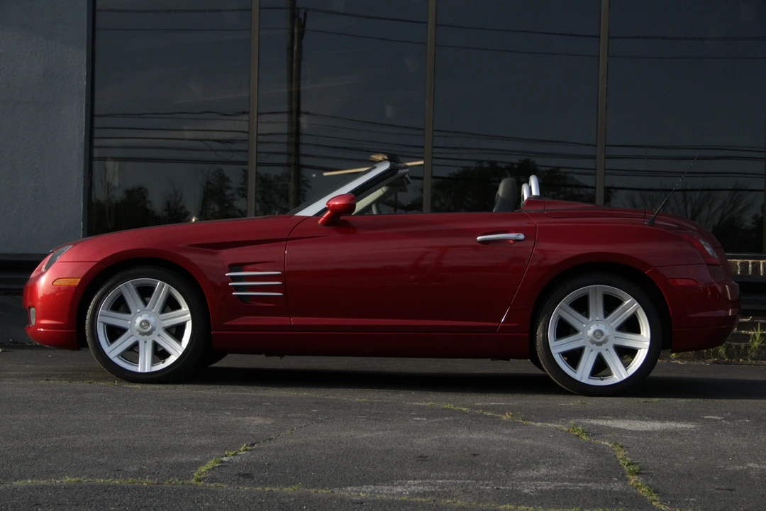 2005 Chrysler Crossfire - Image 25 of 31