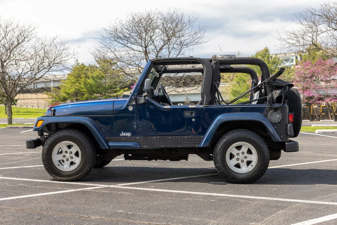 2005 Jeep TJ Wrangler - Image 9 of 31