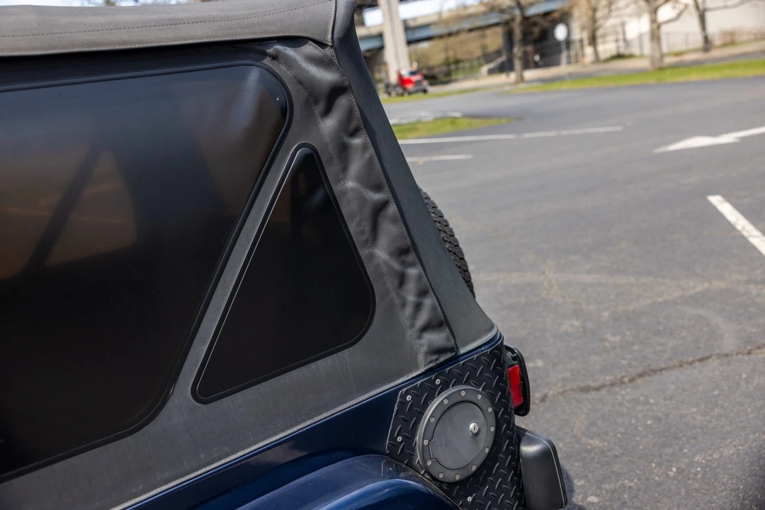 2005 Jeep TJ Wrangler - Image 29 of 31