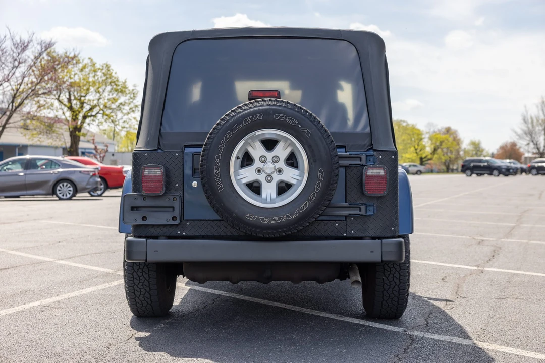 2005 Jeep TJ Wrangler - Image 15 of 31