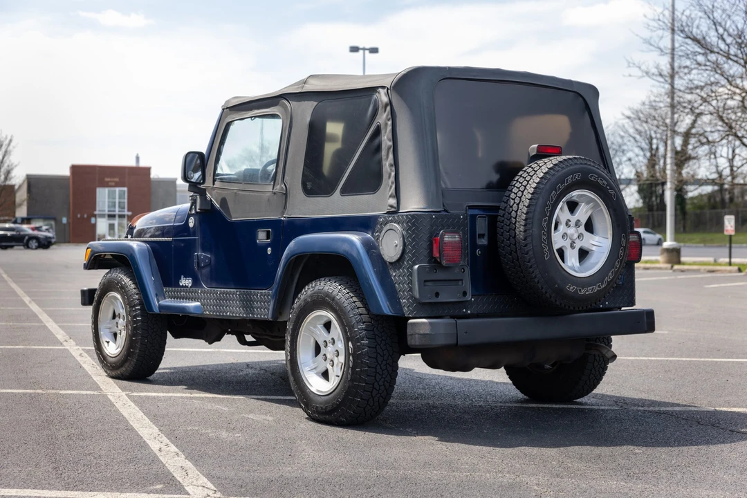 2005 Jeep TJ Wrangler - Image 16 of 31