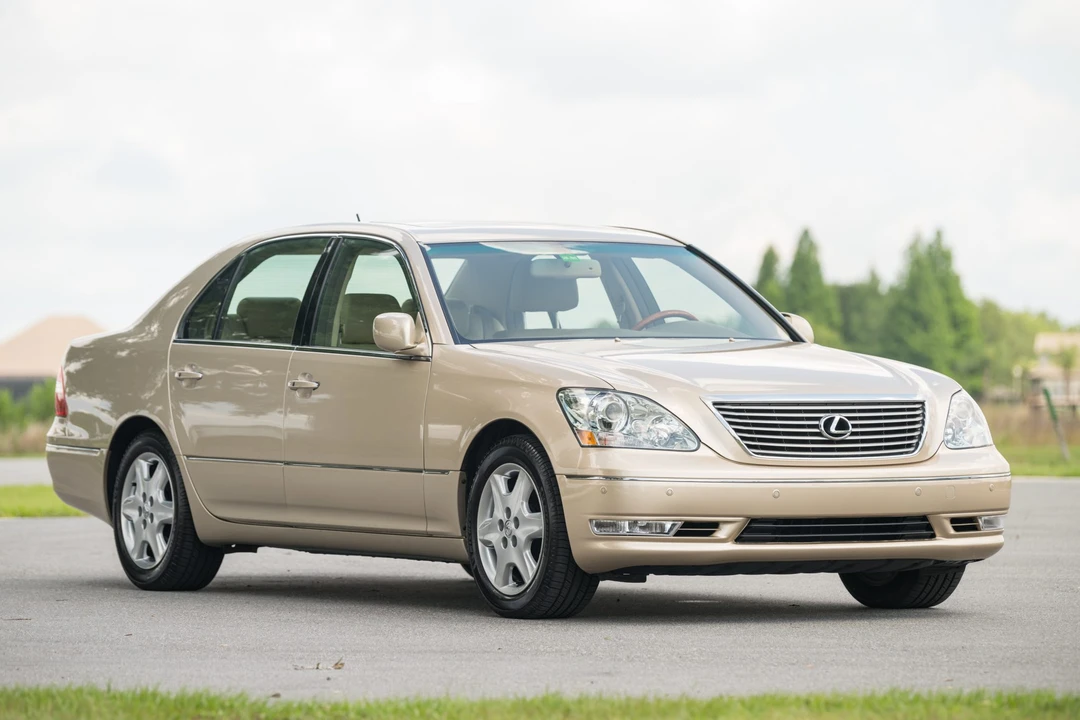 2005 Lexus LS 3rd Gen - Image 8 of 31