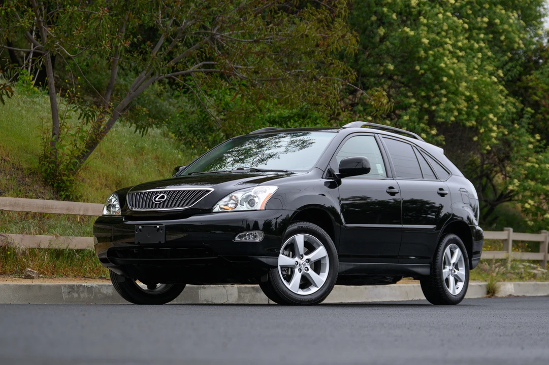 2005 Lexus RX 2nd Gen - Image 3 of 31