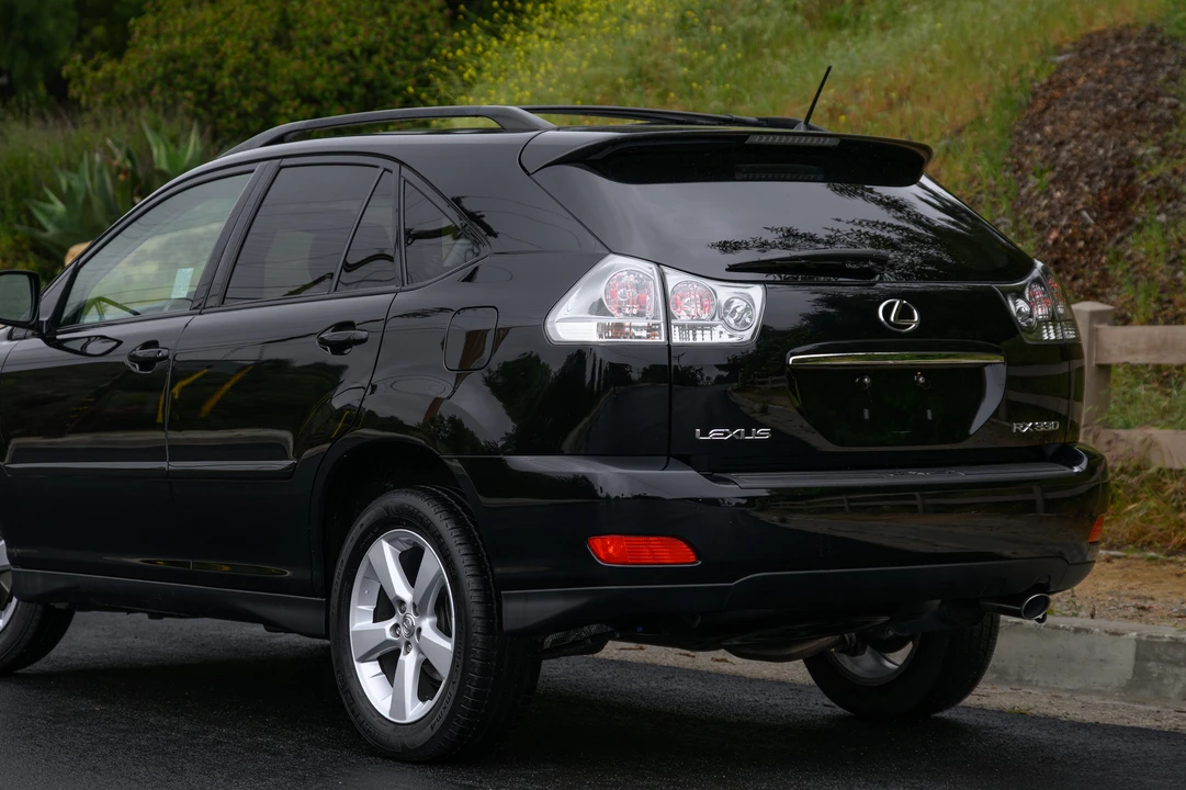 2005 Lexus RX 2nd Gen - Image 25 of 31