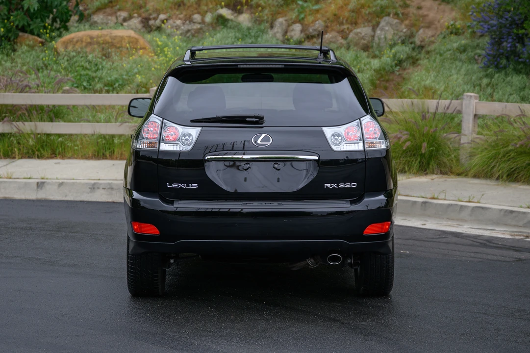 2005 Lexus RX 2nd Gen - Image 13 of 31