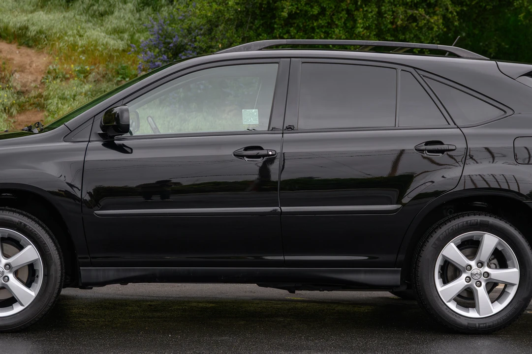 2005 Lexus RX 2nd Gen - Image 22 of 31