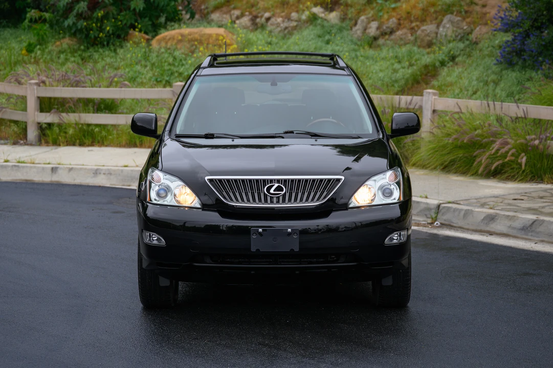 2005 Lexus RX 2nd Gen - Image 5 of 31