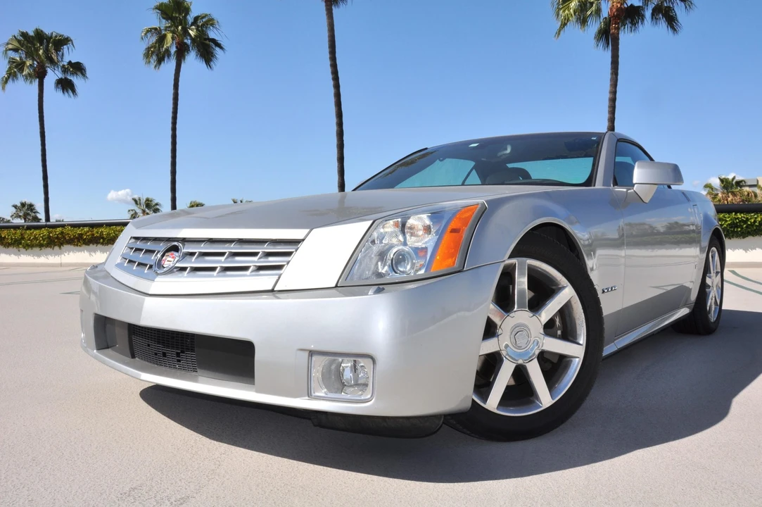 2006 Cadillac XLR - Image 11 of 31