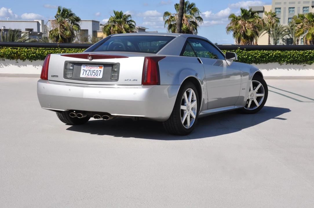 2006 Cadillac XLR - Image 20 of 31