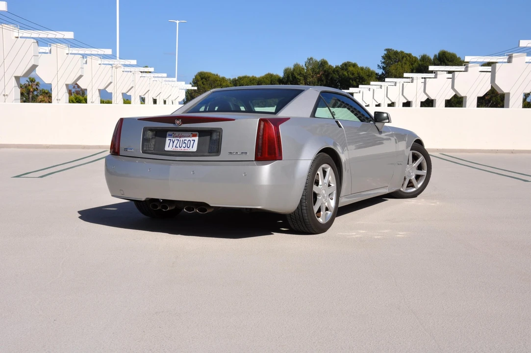 2006 Cadillac XLR - Image 21 of 31