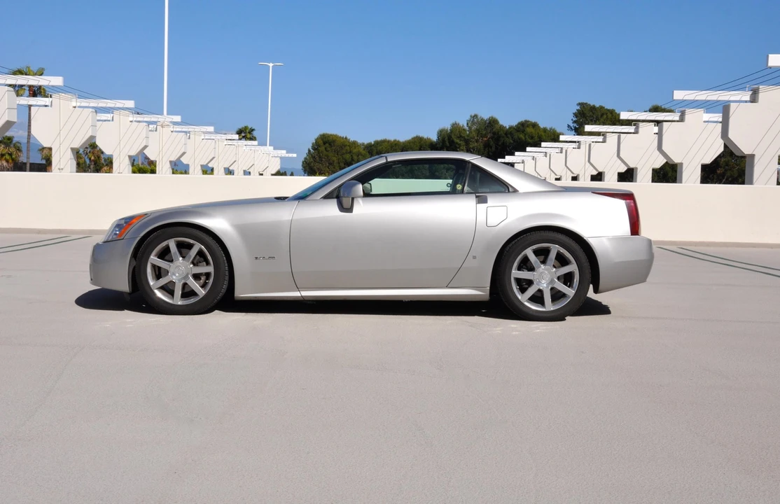2006 Cadillac XLR - Image 28 of 31