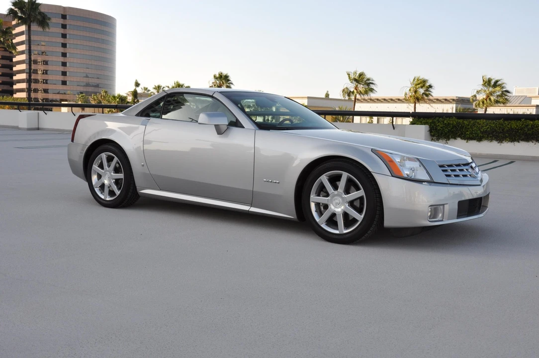 2006 Cadillac XLR - Image 17 of 31