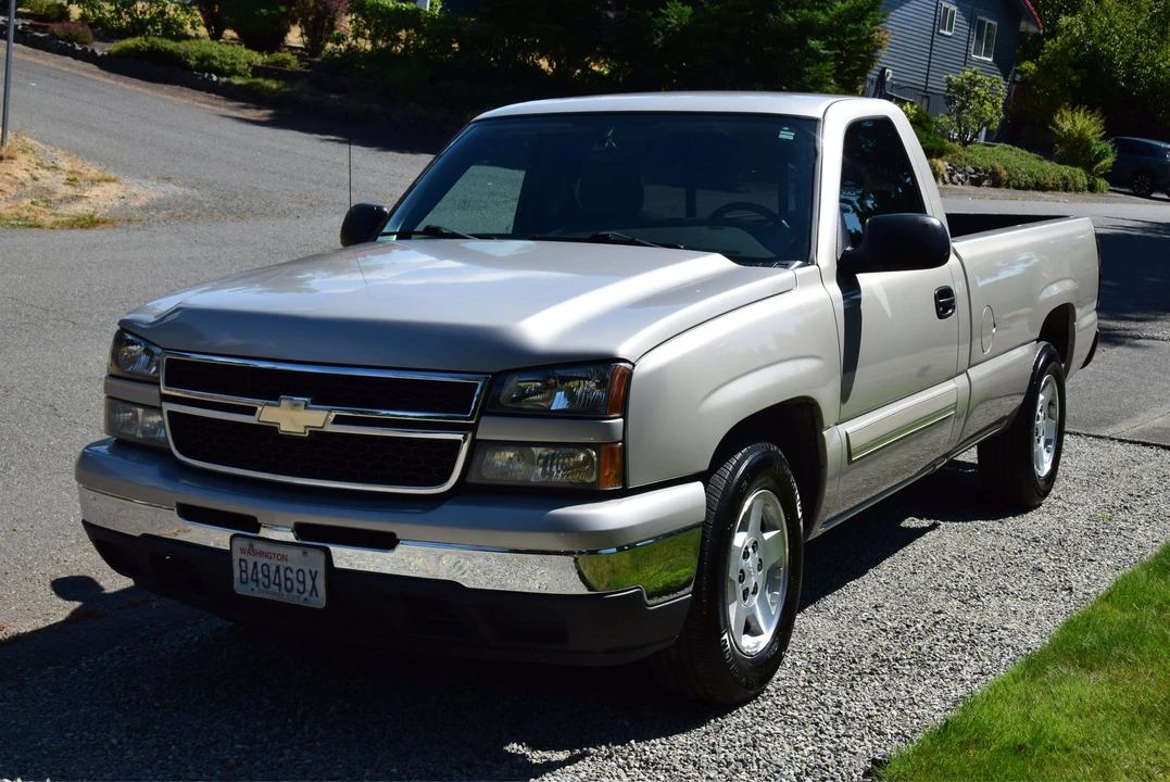 2006 Chevrolet Silverado 1st Gen - Image 2 of 31