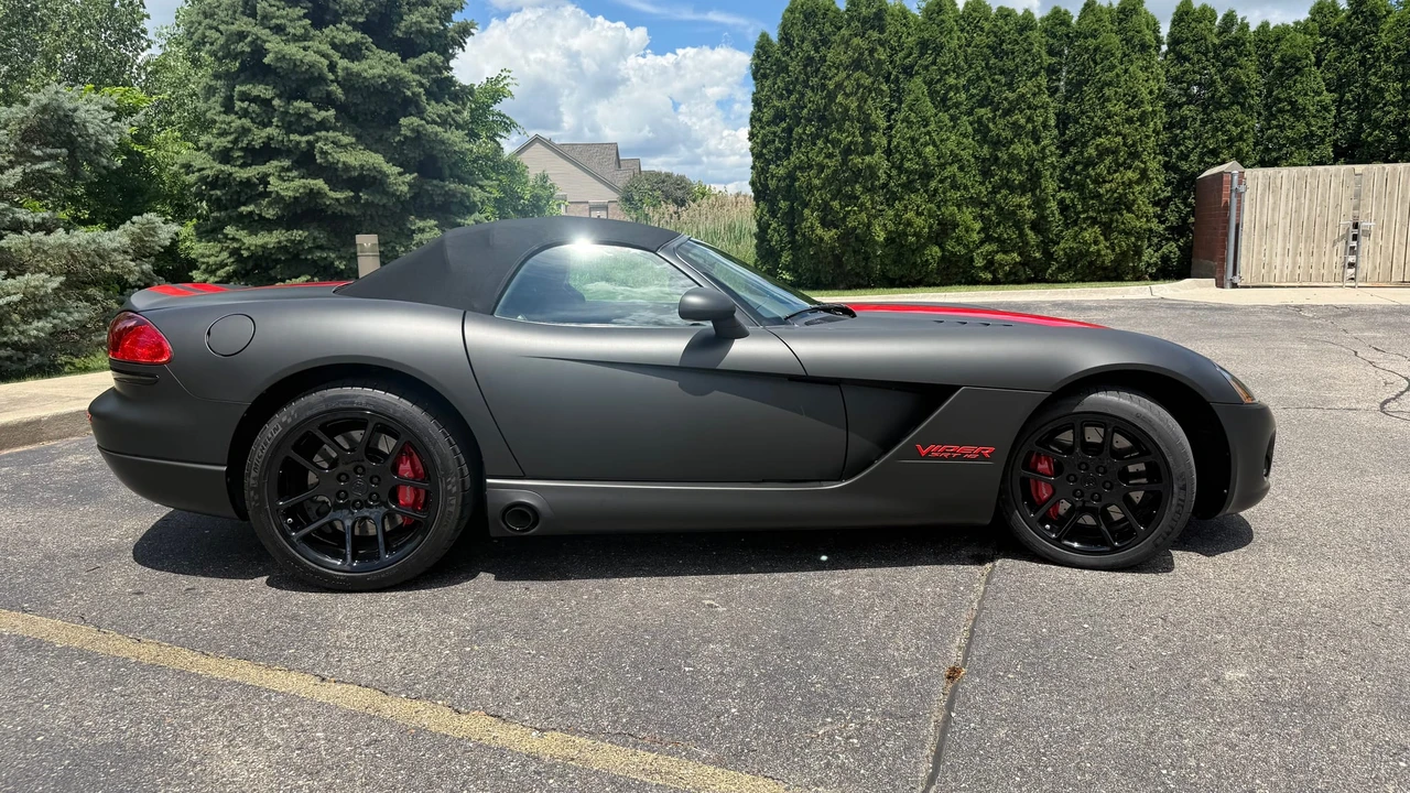 2006 Dodge Viper 3rd Gen - Image 11 of 31