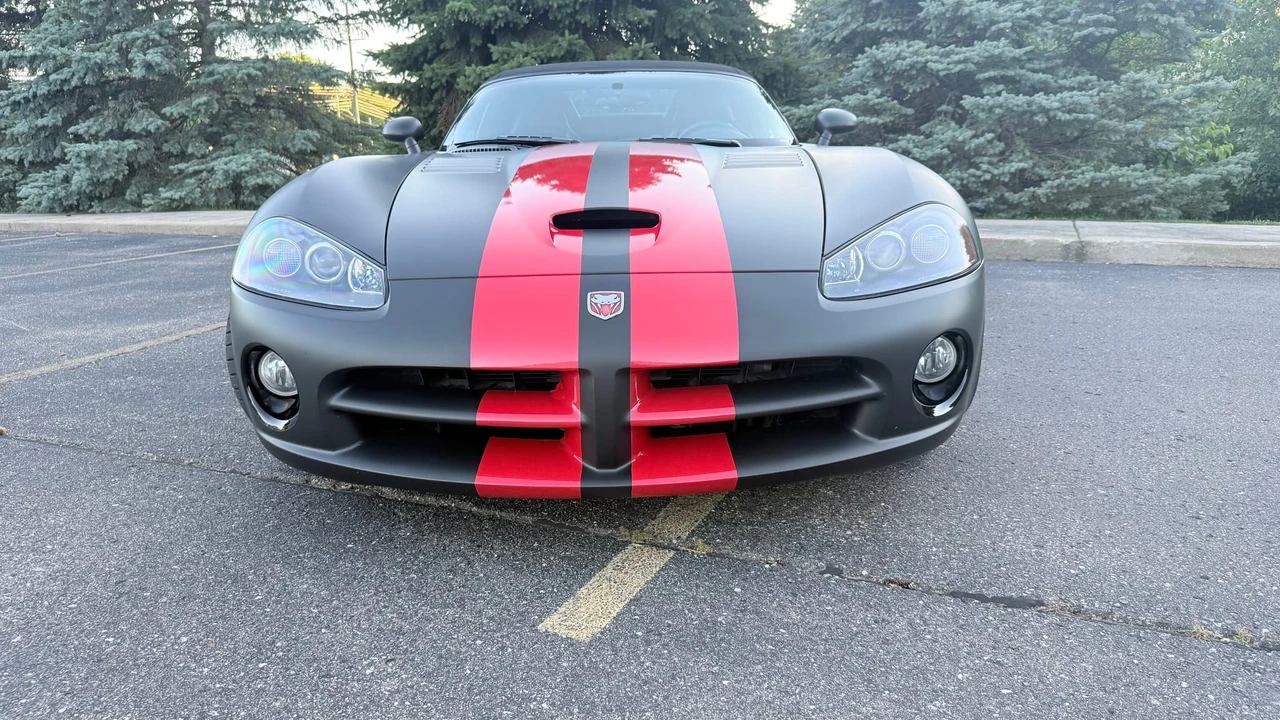 2006 Dodge Viper 3rd Gen - Image 9 of 31